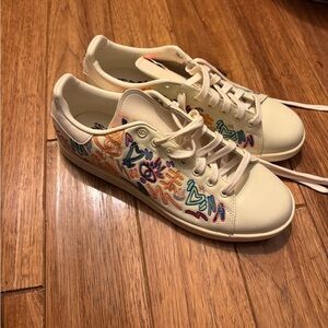 Adidas Originals Stan Smith Pride LGBTQ Cream White Graffiti Mens Shoes